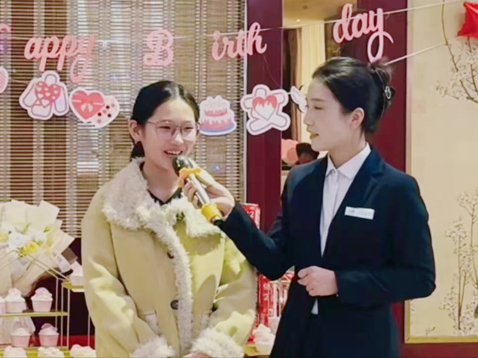 人生第一次，主持夢(mèng)的初次綻放