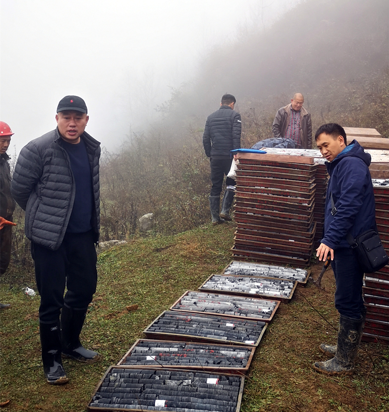 洛陽開元集團副總經(jīng)理張海濤蒞臨貴州開元檢查指導(dǎo)工作